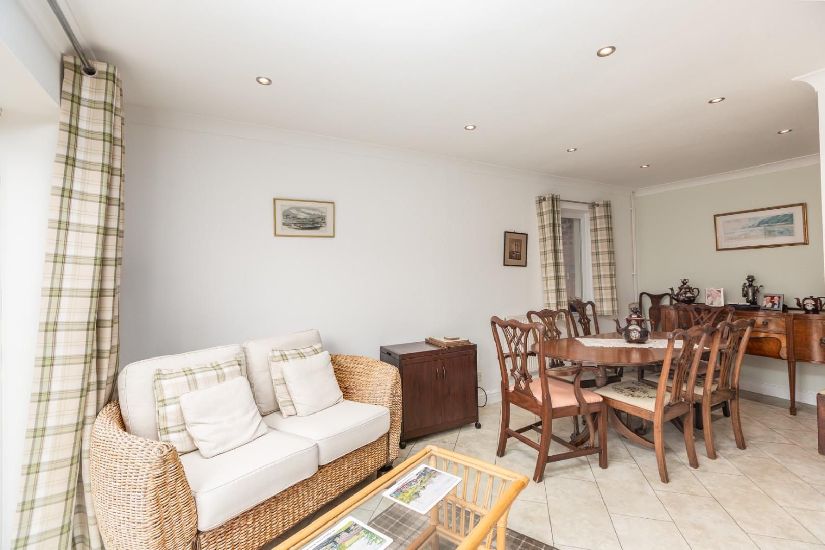 Fulmar Close, West Cross, Swansea, SA3 5RD